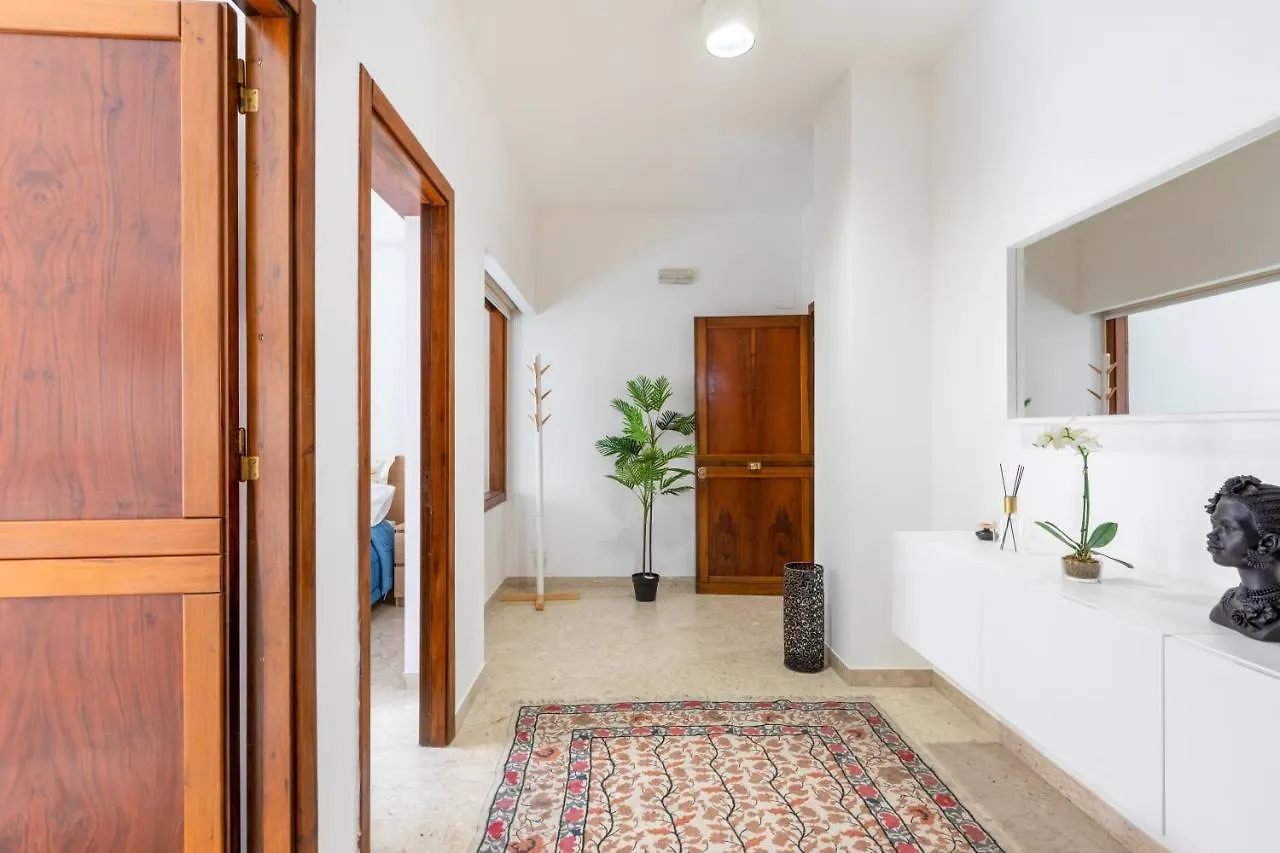 Teatro Politeama And Teatro Massimo Cozy Apartment Palermo